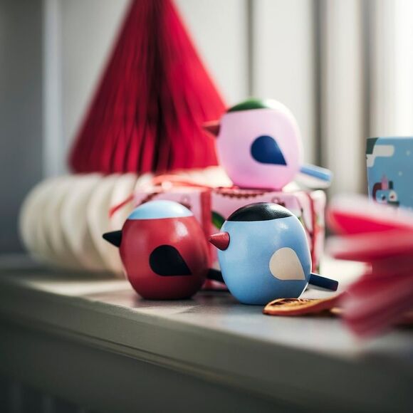 IKEA Vinterfint Decoration Set of 3 birds NEW mixed colors wood, 2 ¼" 106.050.18 - Picture 2 of 7